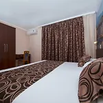 فيلة Art ماكارسكا